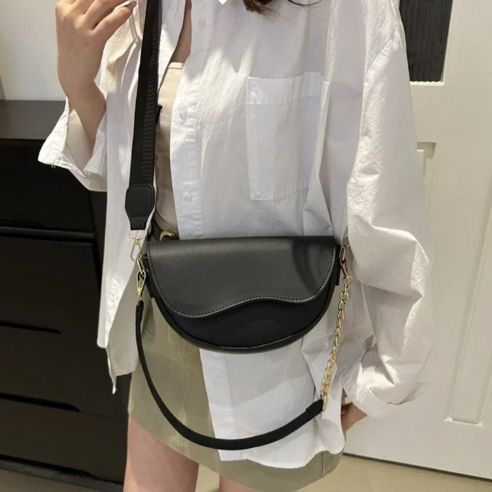Fashion Women’s Shoulder Bag – Retro PU Leather Flap Saddle Handbag with Chain Strap, Small Crossbody Bag for Women